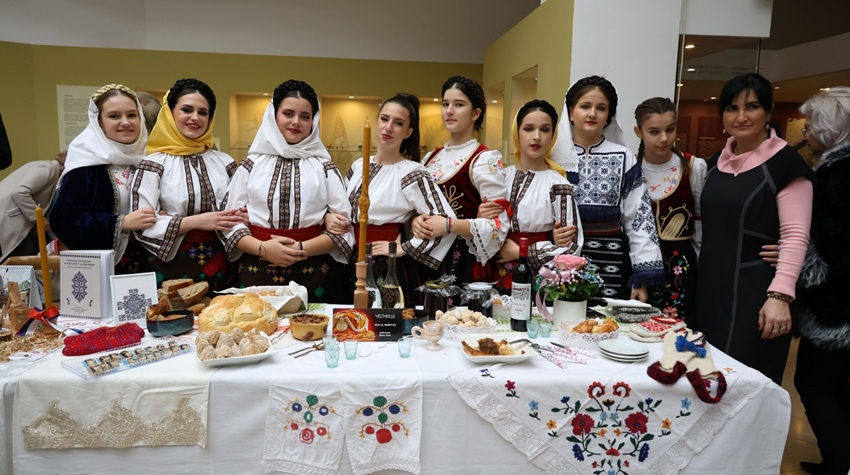 THE SCENT OF CHRISTMAS AND TRADITION FILLS BANJA LUKA: “ČESNICA” FESTIVAL HELD AT THE MUSEUM OF THE REPUBLIC OF SRPSKA